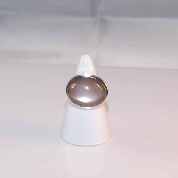 Der ovale Mond! Mondstein-Ring. Größe 54.