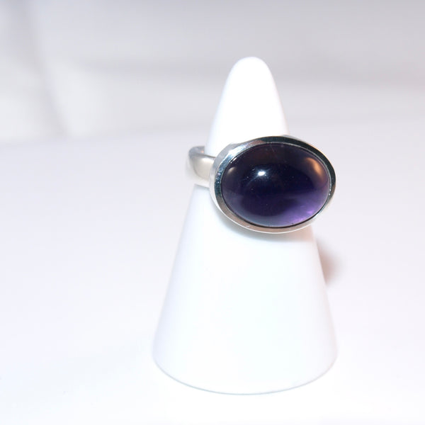 Ovaler Amethyst Ring – Handgefertigter Silberring in Größe 52